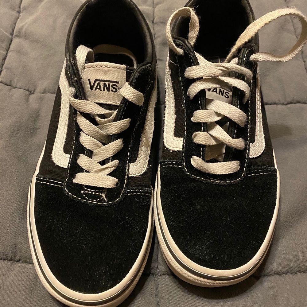 Black and White Vans size 2 youth